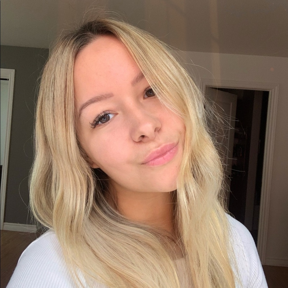 Meet your Posher, Alyssa